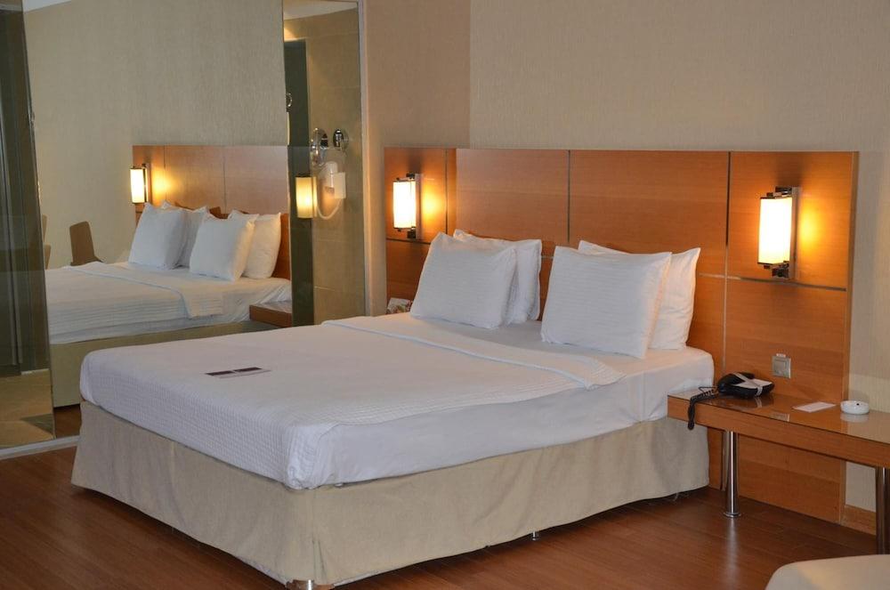 Anemon Grand Malatya Otel Zewnętrze zdjęcie