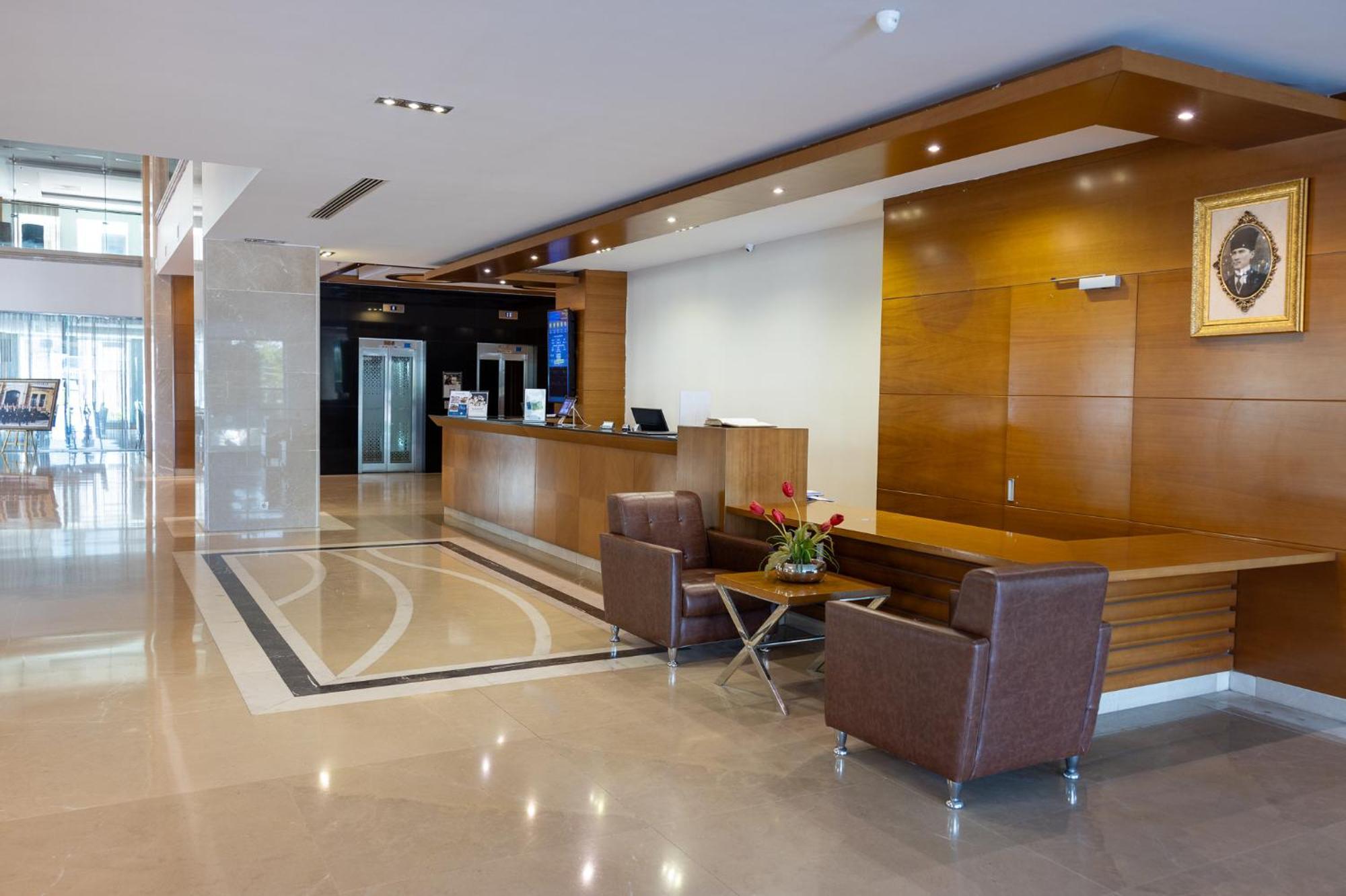 Anemon Grand Malatya Otel Zewnętrze zdjęcie