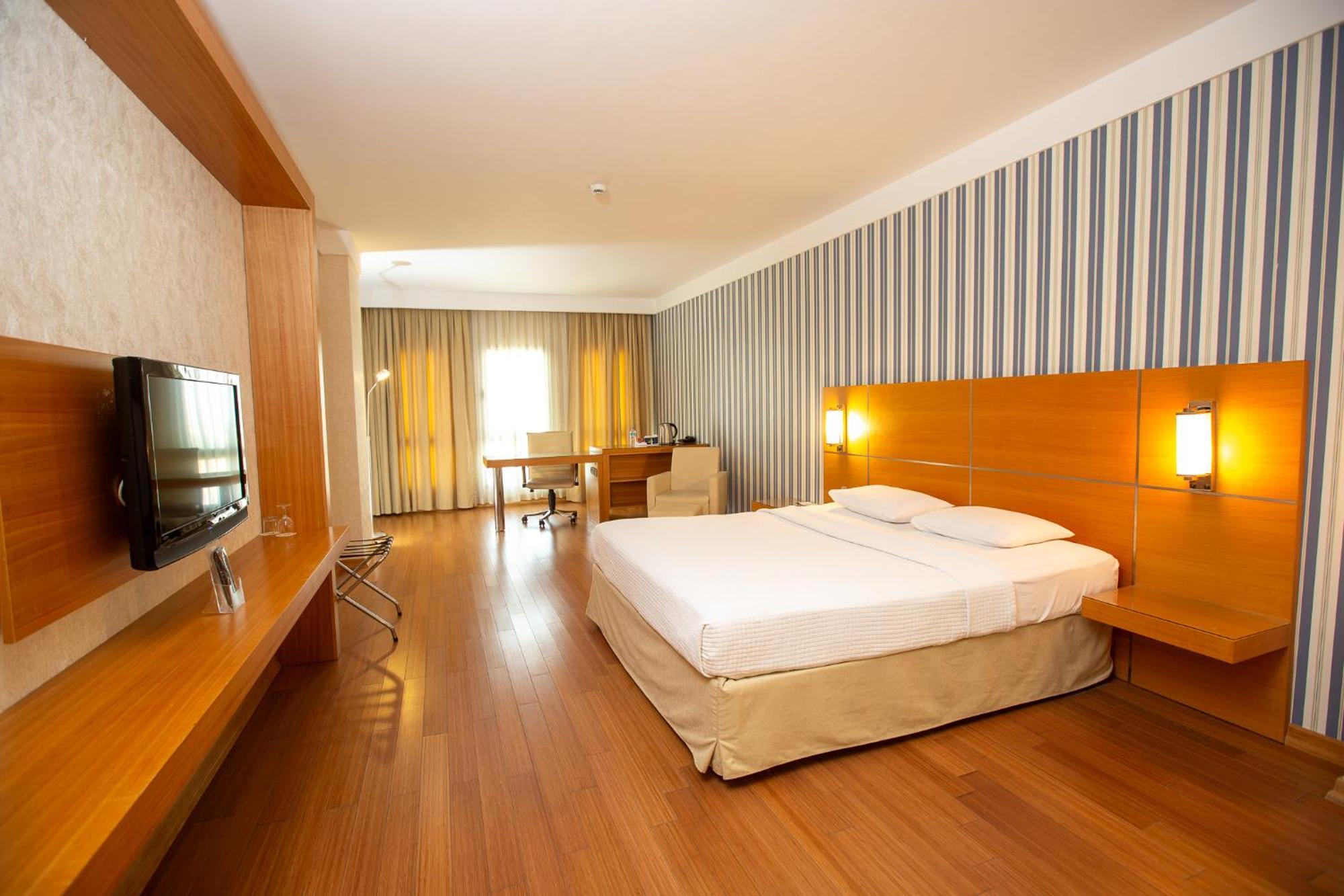 Anemon Grand Malatya Otel Zewnętrze zdjęcie