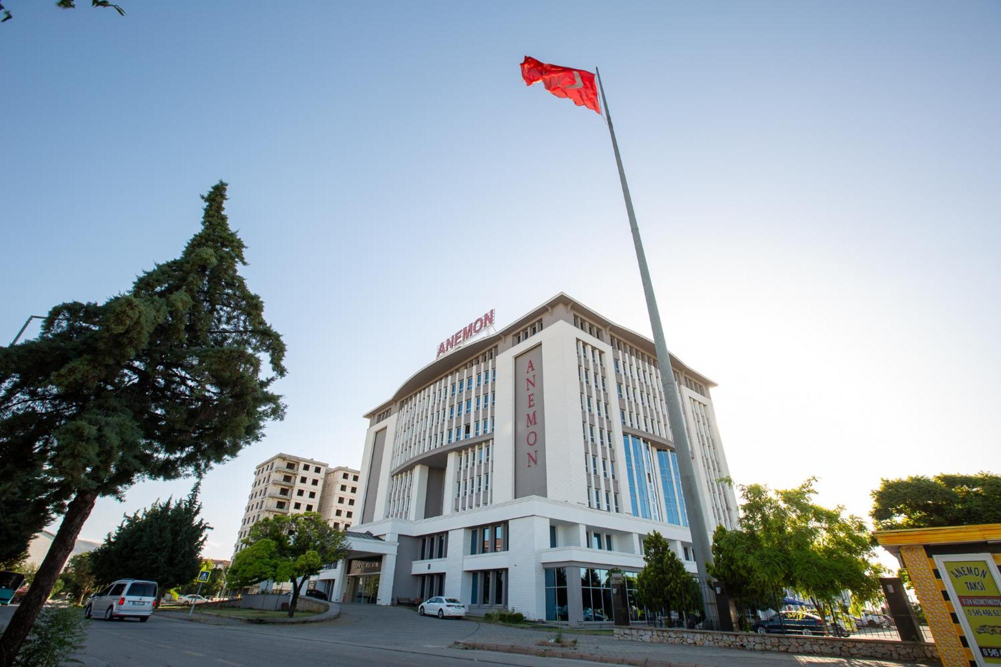 Anemon Grand Malatya Otel Zewnętrze zdjęcie